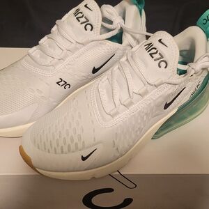 Nike Air Max 270 Box in White